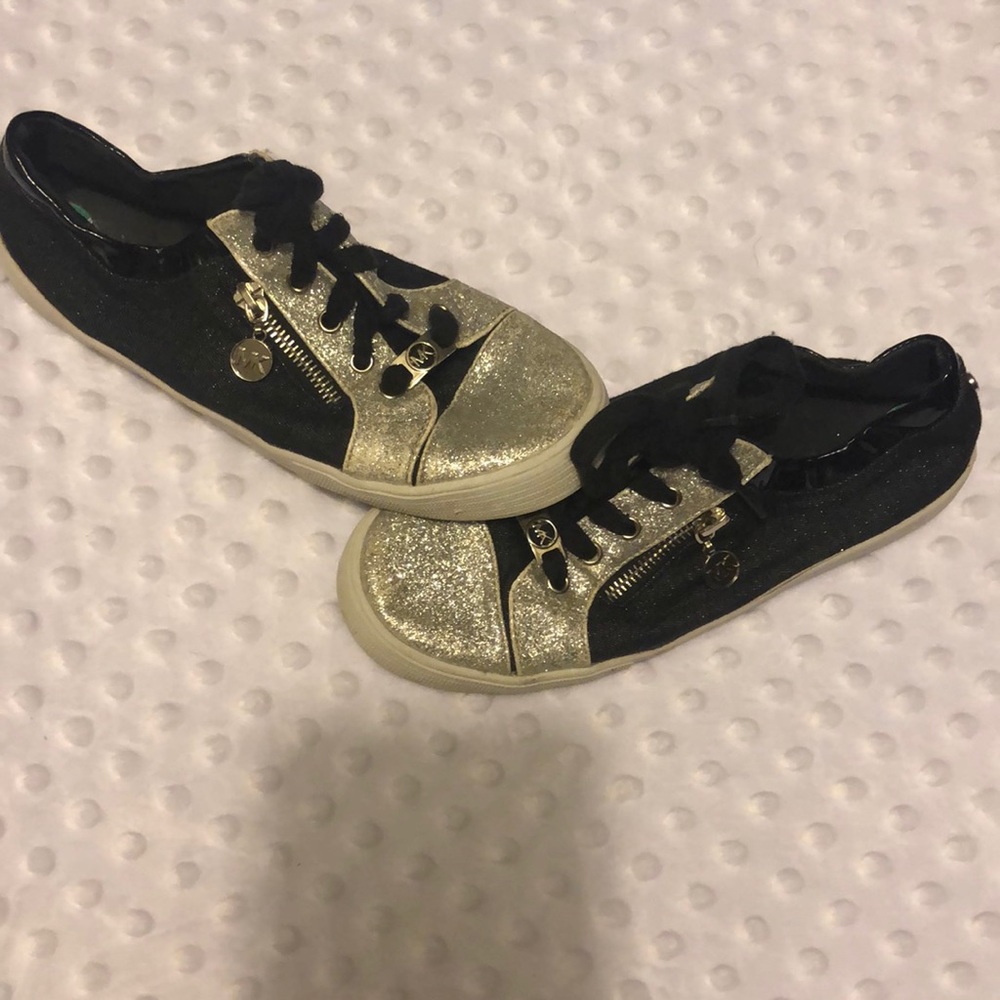 Micheal KORS Black + Silver Sneaker